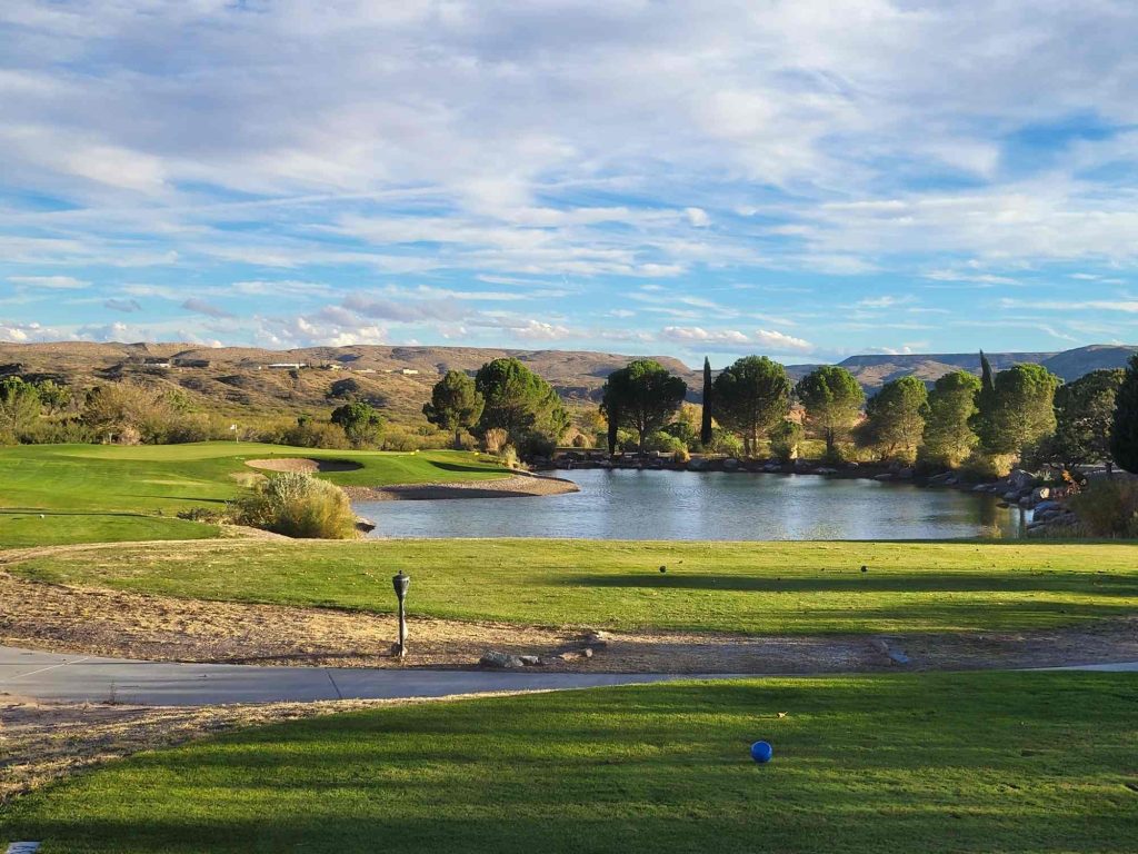 sierra del rio championship golf course water feature